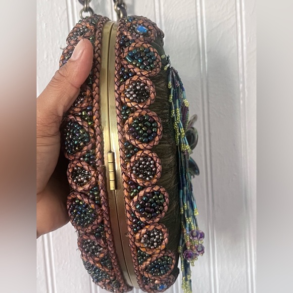 MARY FRANCES BEADED Peacock Feather HARD SHELL SHOULDER HANDBAG/PURSE - Picture 3 of 13